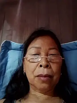 Snapshot of Sky-rain98 chatting on March 22, 2026, 9:38 pm Sky-rain98 online show from March 22, 2026, 9:38 pm