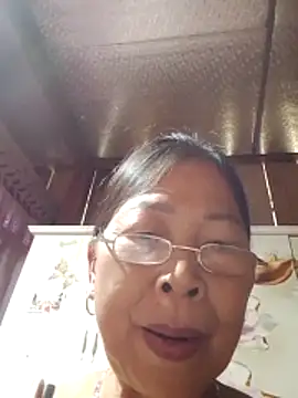 Snapshot of Sky-rain98 chatting on March 21, 2026, 8:19 am Sky-rain98 online show from March 21, 2026, 8:19 am