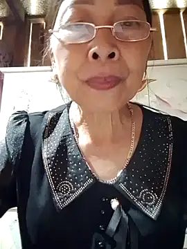 Snapshot of Sky-rain98 chatting on April 3, 2026, 3:13 am Sky-rain98 online show from April 3, 2026, 3:13 am