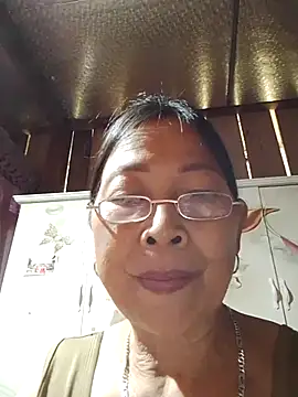 Snapshot of Sky-rain98 chatting on April 2, 2026, 1:46 am Sky-rain98 online show from April 2, 2026, 1:46 am