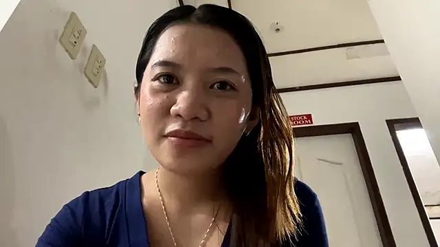 HedwigLipinsky online show from March 6, 2026, 12:11 pm