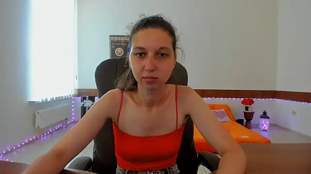 Snapshot of Ellina_Star chatting on July 9, 2026, 8:15 am Ellina Star online show from July 9, 2026, 8:15 am