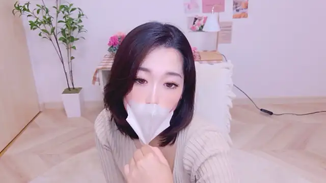 Snapshot of YURIKAsan_ chatting on May 27, 2026, 11:39 am YURIKAsan online show from May 27, 2026, 11:39 am