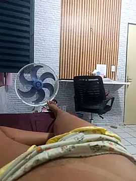 moreninhha online show from March 11, 2026, 12:04 am