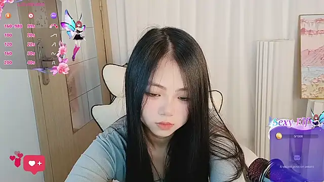 Noelle-2007 online show from March 22, 2026, 1:23 pm