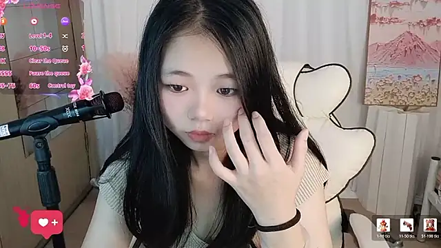 Noelle-2007 online show from March 18, 2026, 7:44 am