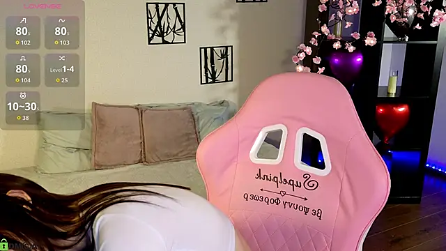 Sugar Kitten12 online show from April 13, 2026, 1:09 am