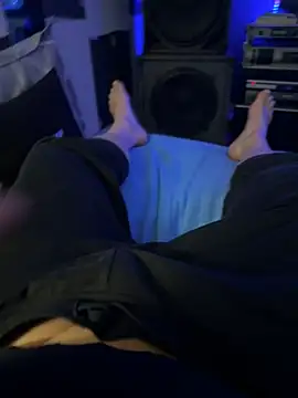 MatthewEmme2121 online show from March 22, 2026, 2:40 pm