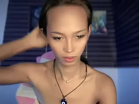 Sunkissed seductress online show from May 11, 2026, 3:40 pm