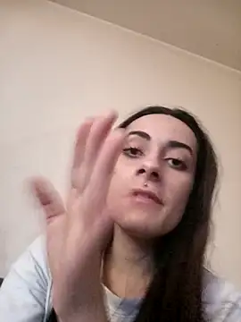 Snapshot of chiara-mario chatting on May 13, 2026, 7:04 am chiara-mario online show from May 13, 2026, 7:04 am