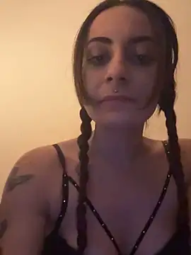 Snapshot of chiara-mario chatting on May 5, 2026, 3:53 am chiara-mario online show from May 5, 2026, 3:53 am