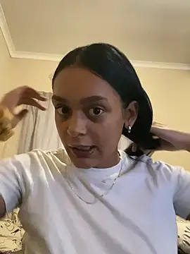 Piper-23XOX online show from March 4, 2026, 5:10 pm