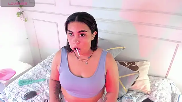 Candyy rose  online show from April 11, 2026, 3:36 am