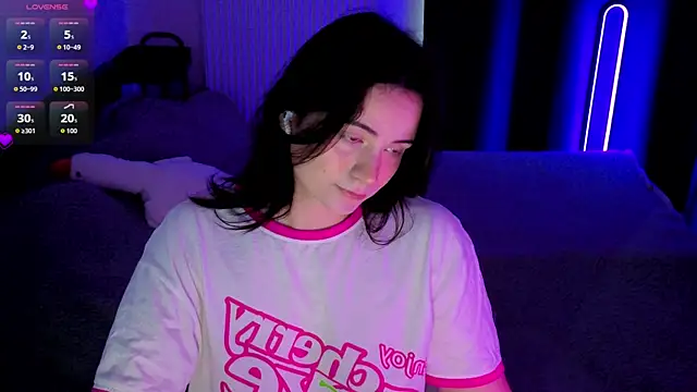 missy3kissy online show from April 15, 2026, 7:25 am