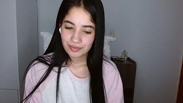 Lucy engel online show from April 11, 2026, 10:41 am