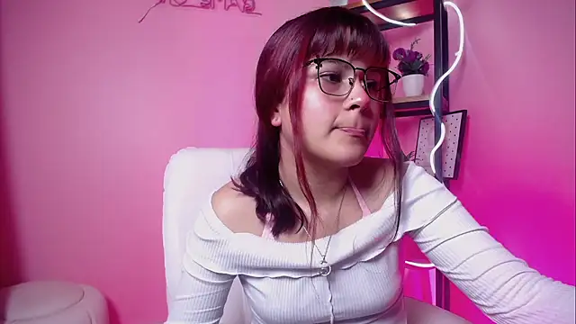 Snapshot of Nami_Velle chatting on March 24, 2026, 1:22 pm Nami Velle online show from March 24, 2026, 1:22 pm