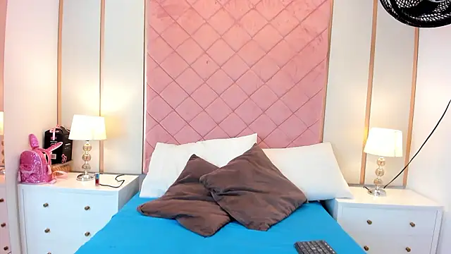 Alexa Jonees online show from March 25, 2026, 12:37 pm