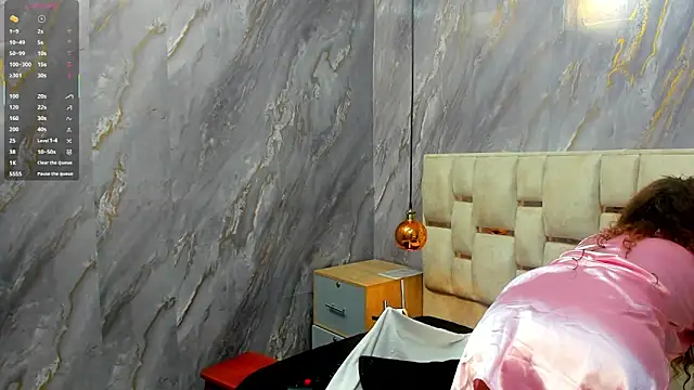 Milf Drip online show from April 21, 2026, 12:23 pm