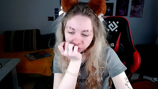 Snapshot of Nica_Kawaii chatting on May 1, 2026, 7:24 am Nica Kawaii online show from May 1, 2026, 7:24 am