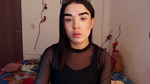 Candyy doll   online show from May 5, 2026, 3:42 am