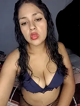 shantal1921 online show from April 5, 2026, 4:41 am