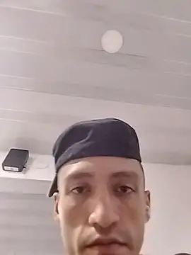 Snapshot of TuCanero23cm chatting on July 16, 2026, 6:54 am TuCanero23cm online show from July 16, 2026, 6:54 am