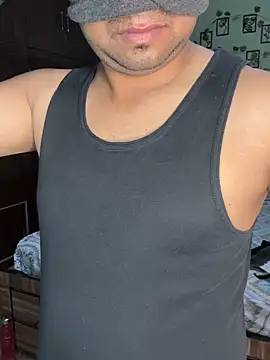 Snapshot of your_bhabhi_love chatting on May 18, 2026, 6:56 pm your bhabhi love online show from May 18, 2026, 6:56 pm