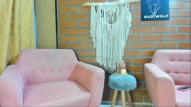 Badwolf818  online show from April 4, 2026, 9:27 am