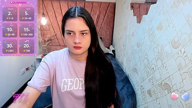 Snapshot of Zoe__Taylor__ chatting on April 10, 2026, 11:50 am Zoe Taylor online show from April 10, 2026, 11:50 am