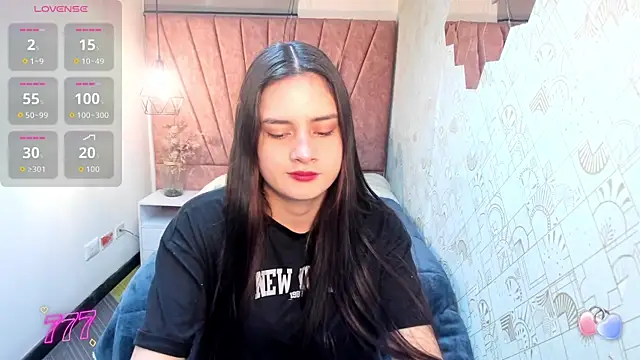 Snapshot of Zoe__Taylor__ chatting on March 30, 2026, 11:55 am Zoe Taylor online show from March 30, 2026, 11:55 am