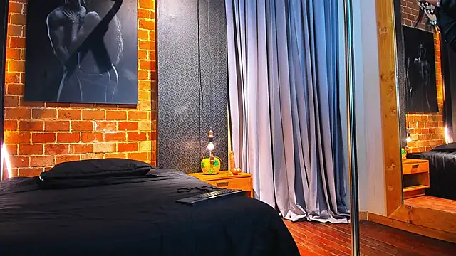 Sienna Dark online show from March 16, 2026, 11:25 am