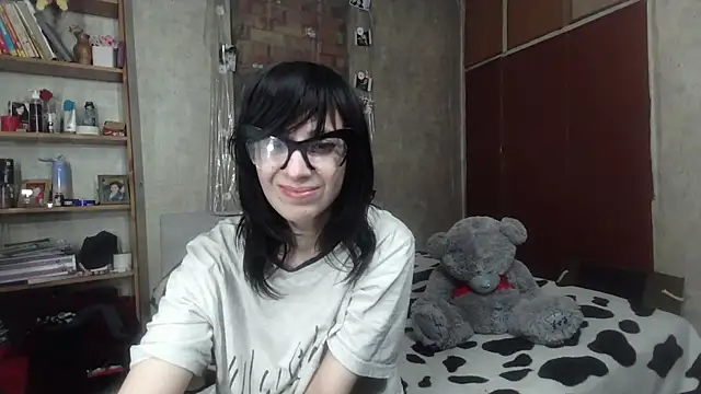 Barbie Rococo online show from April 14, 2026, 1:16 pm