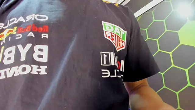 Cristopher Wild online show from March 26, 2026, 8:29 pm