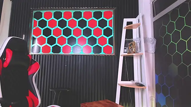 Snapshot of Cristopher_Wild chatting on June 18, 2026, 8:47 pm Cristopher Wild online show from June 18, 2026, 8:47 pm