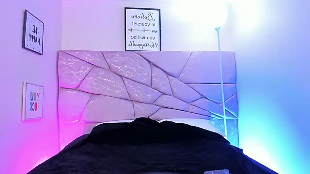 Snapshot of Amara_Velle chatting on April 11, 2026, 1:04 pm Amara Velle online show from April 11, 2026, 1:04 pm