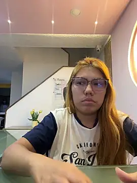 Lia Sterling online show from March 20, 2026, 12:22 am