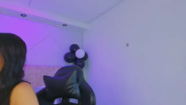 j belle  online show from March 20, 2026, 1:01 pm