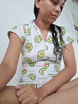 Cata pussyhot online show from May 20, 2026, 5:54 pm