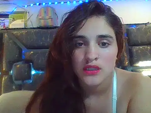 Thaliass online show from April 18, 2026, 5:26 pm