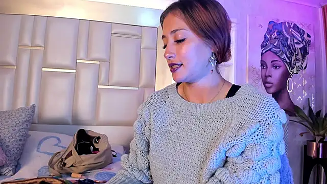 ZoeTaylorl online show from April 20, 2026, 12:19 pm