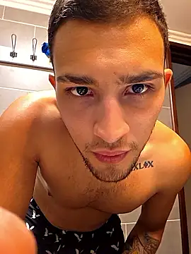 quiquin82 online show from March 6, 2026, 4:18 am