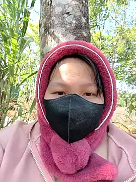 Tini-mimi online show from March 8, 2026, 7:44 am