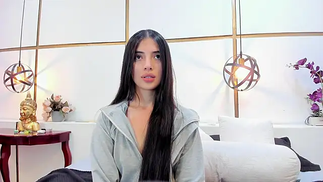 Snapshot of Cynthia1Fox chatting on May 26, 2026, 7:56 pm Cynthia1Fox online show from May 26, 2026, 7:56 pm