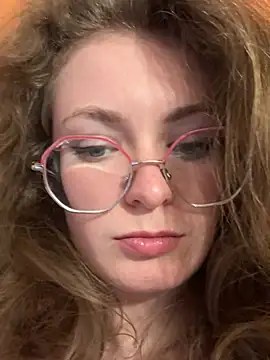 Hii Adel online show from March 30, 2026, 8:32 pm