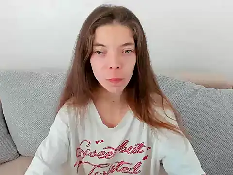 LikaAeiston1 online show from March 12, 2026, 5:45 am