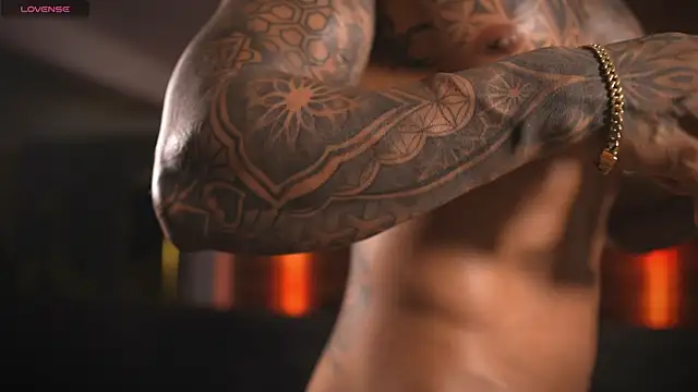 Eros Dark  online show from April 5, 2026, 5:14 am