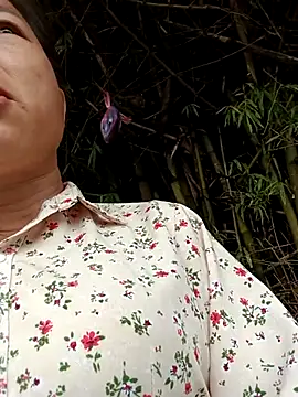 Yuhi3d online show from July 15, 2026, 2:29 am