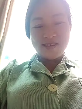 Snapshot of Yuhi3d chatting on April 27, 2026, 8:12 am Yuhi3d online show from April 27, 2026, 8:12 am