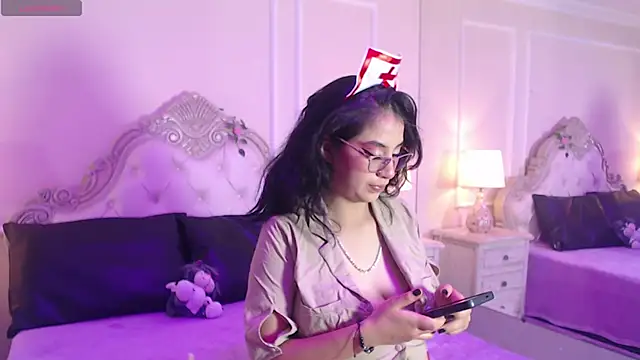 YayaQueen online show from March 30, 2026, 12:06 pm