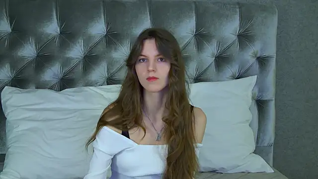 AmaliaLima online show from April 4, 2026, 4:08 am